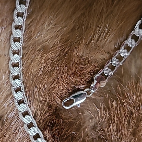 *2/$20 closet clearout* NWOT - silvertone chain - Picture 2 of 3